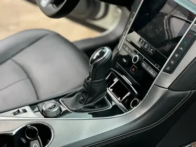 Infiniti Q50L