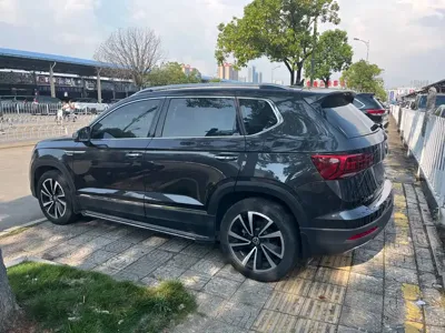 Volkswagen Tharu