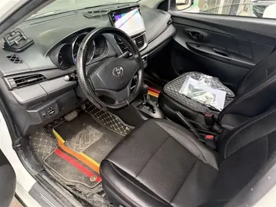 Toyota Yaris L
