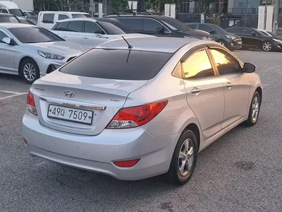 Hyundai Accent