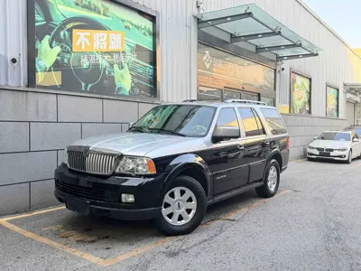 Lincoln Navigator