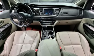 Kia Canival