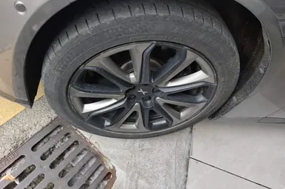 Xpeng P7
