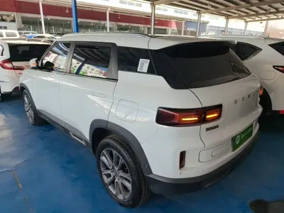 Geely ICON