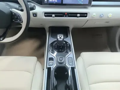 Geely ICON
