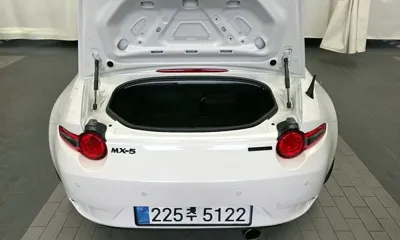 Mazda MX-5 Miata