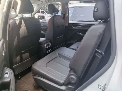 Roewe RX8