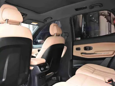 Nio ES8