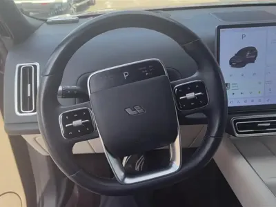 Li Auto Li L8
