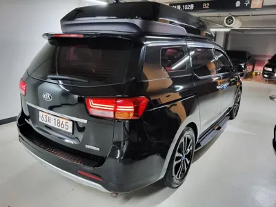 Kia Canival