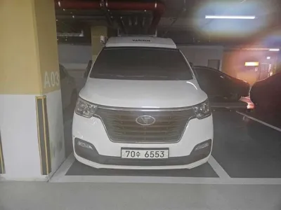 Hyundai Starex
