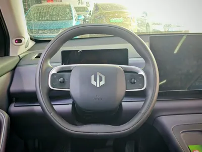 Leapmotor C10