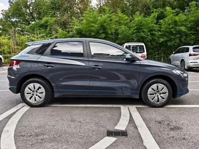 BYD e2