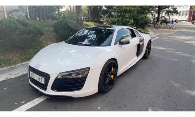 Audi R8