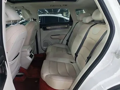 Geely ICON