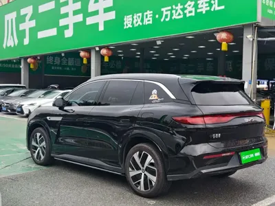 BYD 唐L