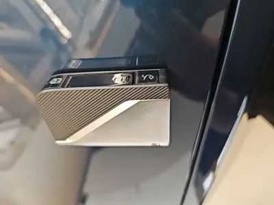 Lynk & Co 06