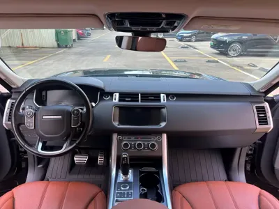 Land Rover Sport