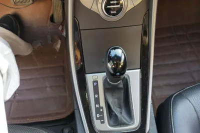 Hyundai Elantra (5th Generation