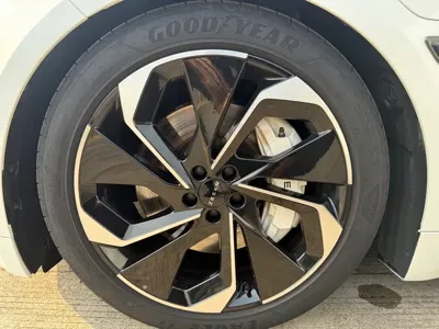 Zeekr 001