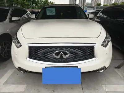 Infiniti QX70