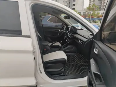 Wuling Hongguang S3