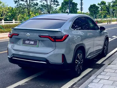 Nio EC6
