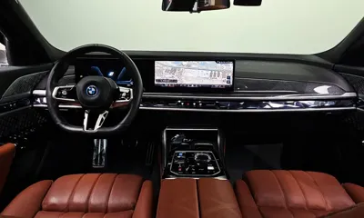 BMW i7