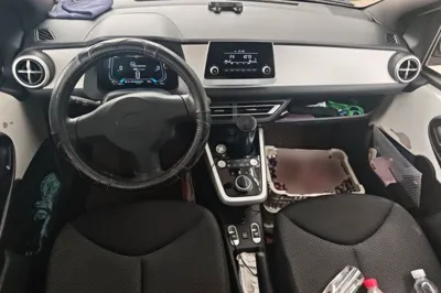 BYD e1