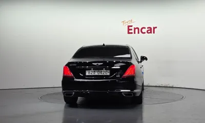 Genesis EQ900