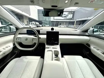 Nio ET7