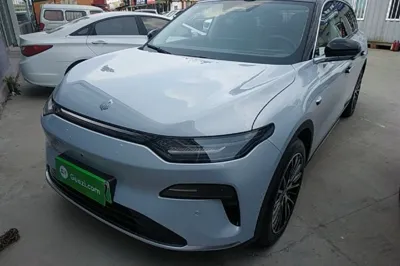 Leapmotor C11