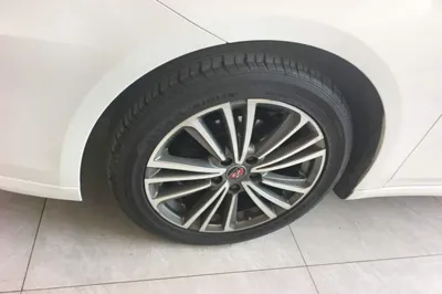 Roewe i6