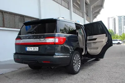 Lincoln Navigator