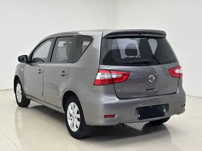 Nissan Livina