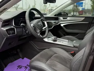 Audi A7L