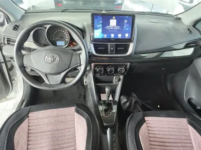 Toyota Yaris L