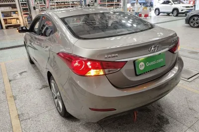 Hyundai Elantra (5th Generation