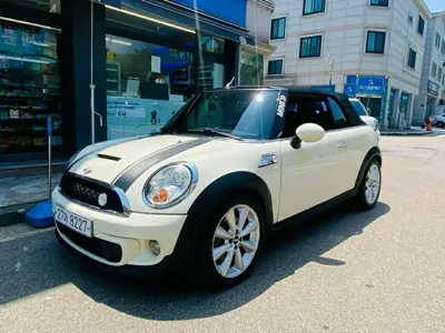 MINI Cooper Convertible