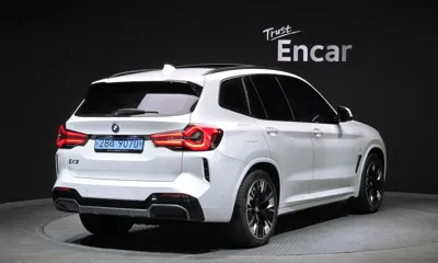 BMW iX3