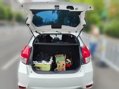 Toyota Yaris L