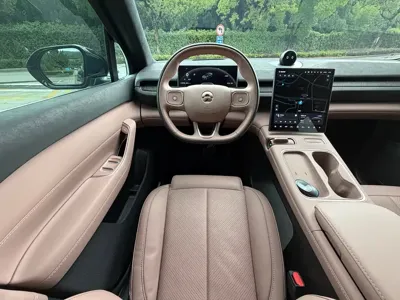 Nio EC6