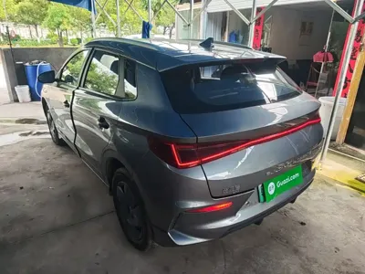 BYD e2