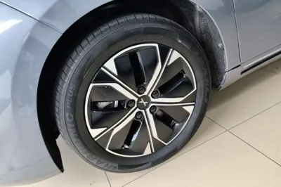 Xpeng P5