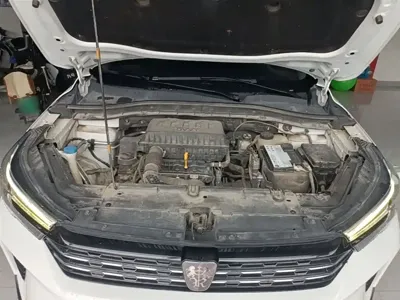 Roewe RX3