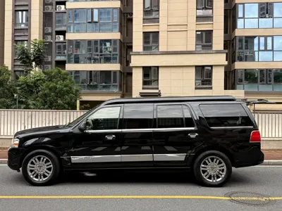 Lincoln Navigator