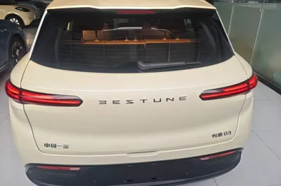 Bestune Yueyi 03