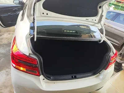 Toyota Yaris L