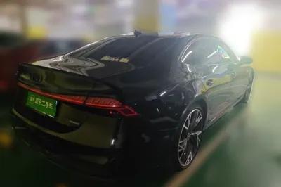 Audi A7L
