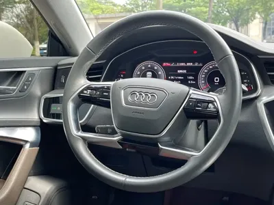 Audi A7L